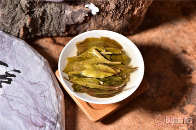 【以茶之銘普洱茶生茶勐海喬木生態(tài)茶醉清風(fēng)2017年新品生茶廠家直銷】勐海一縷香茗茶行 - 產(chǎn)品庫